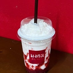 นมสดสตอเบอรี่ปั่น