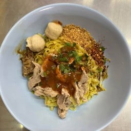 ก๋วยเตี๋ยวซอสพริกกะเหรี่ยงbyโรจน์พริกเผ็ด