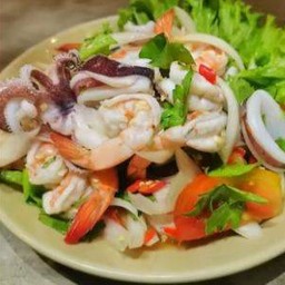 ยำรวมมิตรทะเล