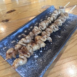 หนังไก่ ย่างเกลือ (Kawa) / 2 ไม้