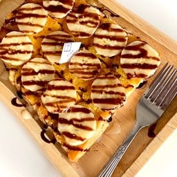 [อร่อยซ่ากับโค้ก] ปังอบเนยกล้วยช็อคฯ +  โค้ก ออริจินัล (กระป๋อง) 