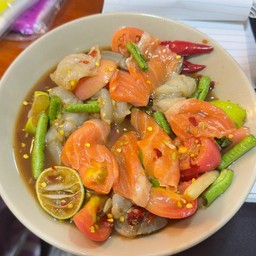 ตำแซลมอน เพิ่มกุ้งสด น้ำปลาร้านัว