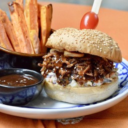 Pulled Pork BBQ Sandwich