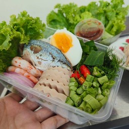 ยำขนมจีน by Polyphan