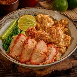 เกี๊ยวหมูแดง (ต้มยำ)