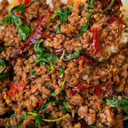 กะเพราเนื้อสับหมาล่าชาลิ้น (เป็นกับ)