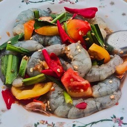 ยำกุ้งสดน้ำปลาร้า