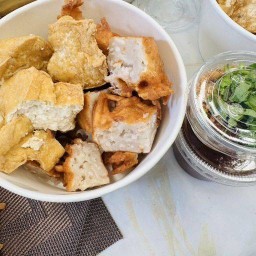 คุณยายนี เต้าหู้ทอด เผือกทอด ราชบุรี ตลาดพรานนก