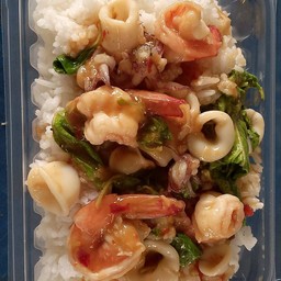 ข้าวกระเพราทะเล