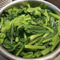 ผักกวางตุ้งลวก (40g)