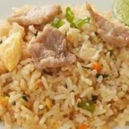 ข้าวผัดหมูนุ่ม