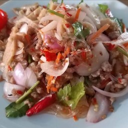 ตำแซ่บ ยำนัวส์-พิชัย