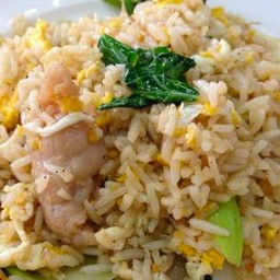 ข้าวผัดไข่หมูชิ้น