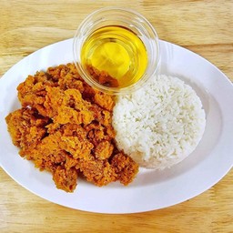 ข้าวไก่วิงส์ซอสน้ำปลา