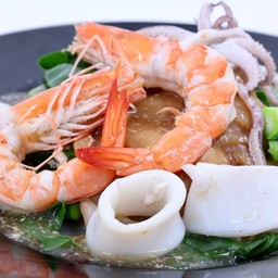 ราดหน้าเส้นใหญ่ทะเล