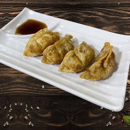 เกี๊ยวซ่าทอด