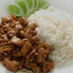 ข้าวไก่กระเทียม