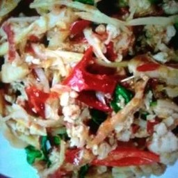 กะเพราหมูสับหน่อไม้