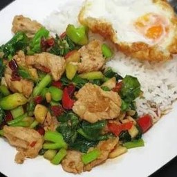 ข้าวคะน้าหมูชิ้น