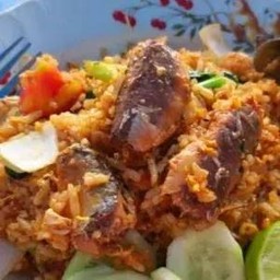 ข้าวผัดปลากระป๋อง