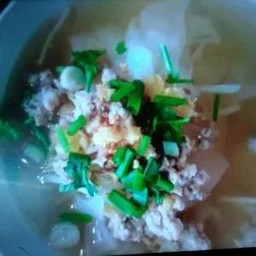 เส้นใหญ่หมูสับนำ้ใส