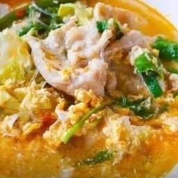 สุกี้นำ้หมูชิ้น