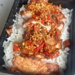 ข้าวไก่ทอด สูตร คั่วพริกกระเทียม