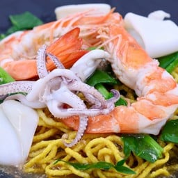 ราดหน้าหมี่กรอบทะเล