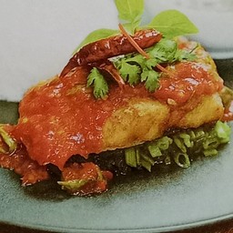 ข้าวปลากะพงทองซอสสามรส