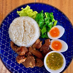 ข้าวเนื้อตุ๋นละมุนลิ้น