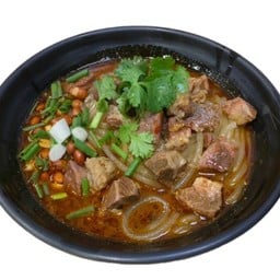 ก๋วยเตี๋ยวเนื้อตุ๋น