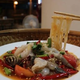 ตำเส้นเล็กปลาร้ากุ้ง