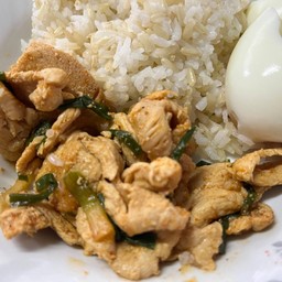 อกไก่ผัดหม่าล่า