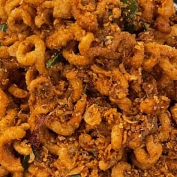 เต็งหนึ่งน้ำพริกกากหมูแซ่บ&เกี๊ยวเด้งจัมโบ้ สาขาตลาดเลียบด่วนแดนเนรมิต