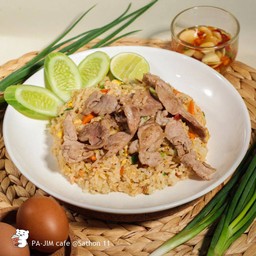 ข้าวผัดหมู