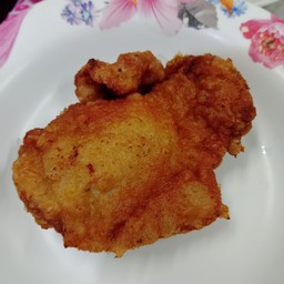 สะโพกไก่ทอด