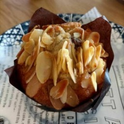 Banana chocolate muffin