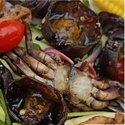 ยำมะม่วง + ปู