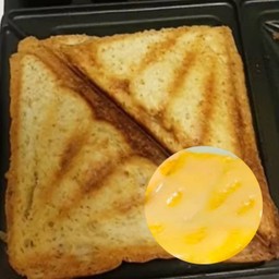 แซนวิชอบเนยนม