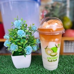 มะพร้าวปั่นนมสด ชาไทย