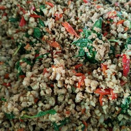 กะเพราหมูสับ