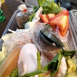 ยำรวมมิตรทะเล