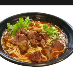 บะหมี่เนื้อตุ๋น