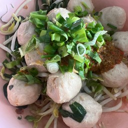 เกาเหลาลูกชิ้นหมู