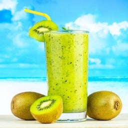 กีวี สมูทตี้ Kiwi Smoothie