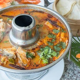 ต้มยำปลากระพง Tom Yum Sea Bass หม้อไฟ