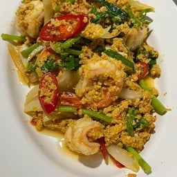 กุ้งผัดผงกะหรี่
