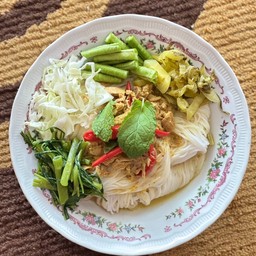 ขนมจีนน้ำยาทูน่า