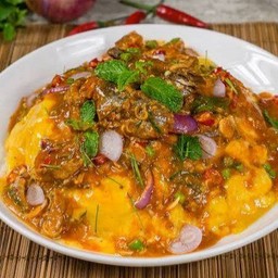 ข้าวไข่ข้นยำปลากระป๋อง