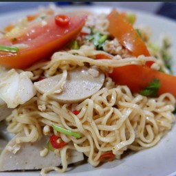 ยํามาม่าหมูสับหมูยอ